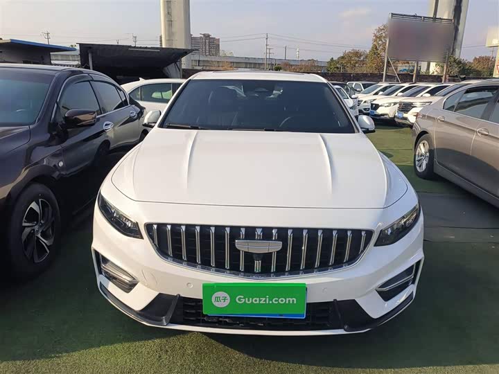 Фото 3 - Geely Preface