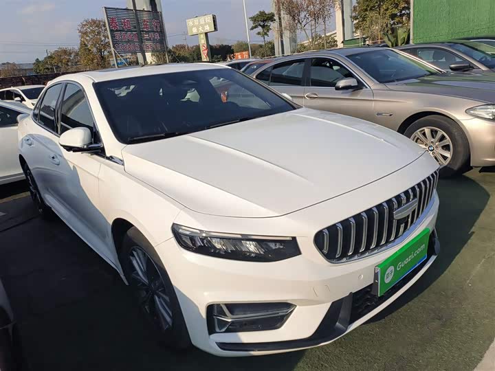 Фото 4 - Geely Preface