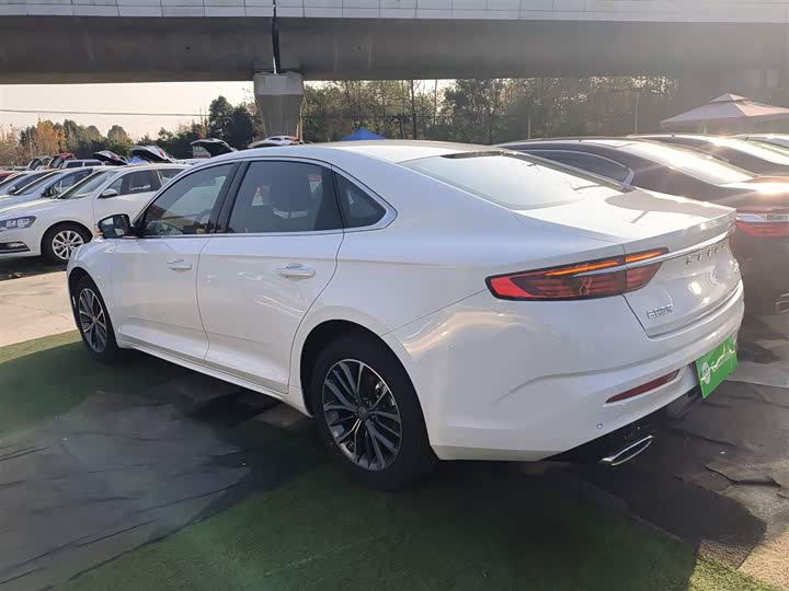 Фото 5 - Geely Preface