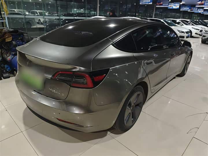 Фото 7 - Tesla Model 3