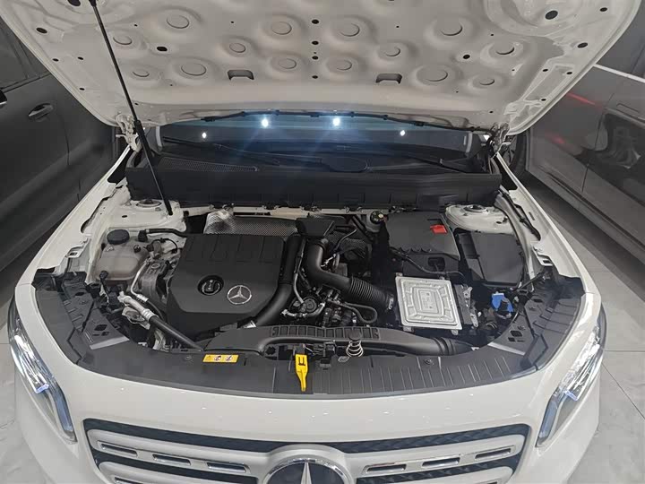 Фото 20 - Mercedes-Benz GLB-Class