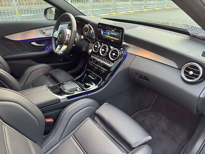 Фото 11 - Mercedes-Benz C-Class AMG