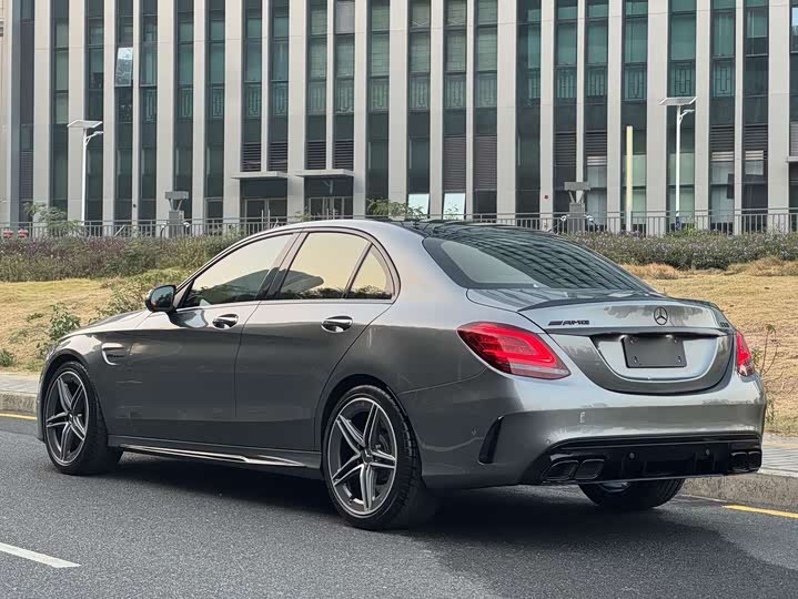 Фото 4 - Mercedes-Benz C-Class AMG