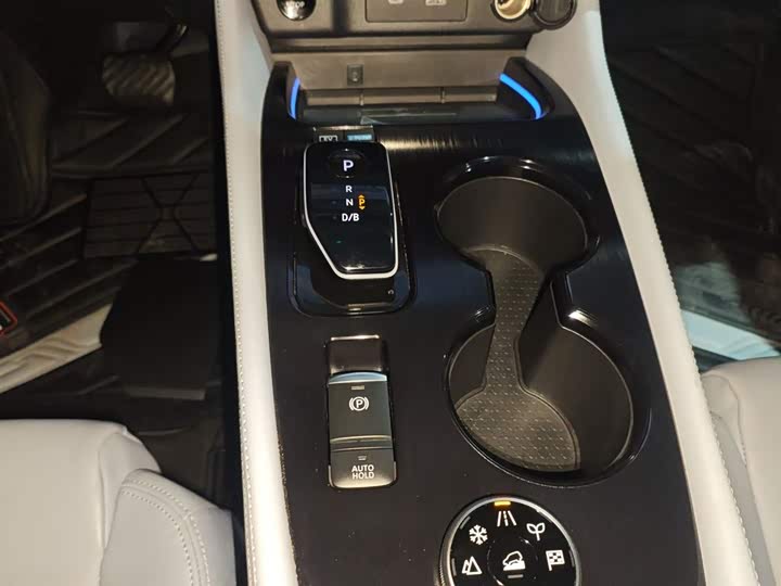 Фото 14 - Nissan X-Trail