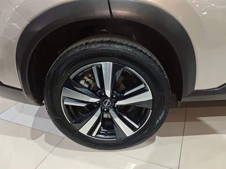 Фото 26 - Nissan X-Trail