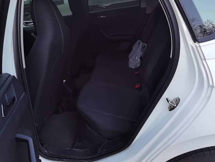 Фото 11 - Volkswagen Polo