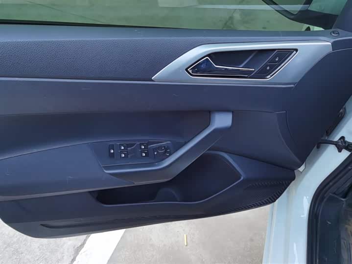 Фото 7 - Volkswagen Polo