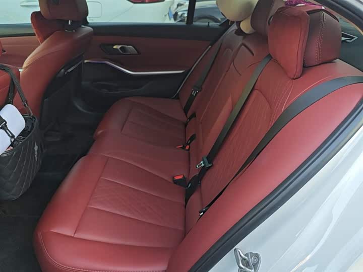 Фото 15 - BMW 3 Series