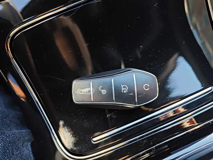 Фото 12 - BYD Han