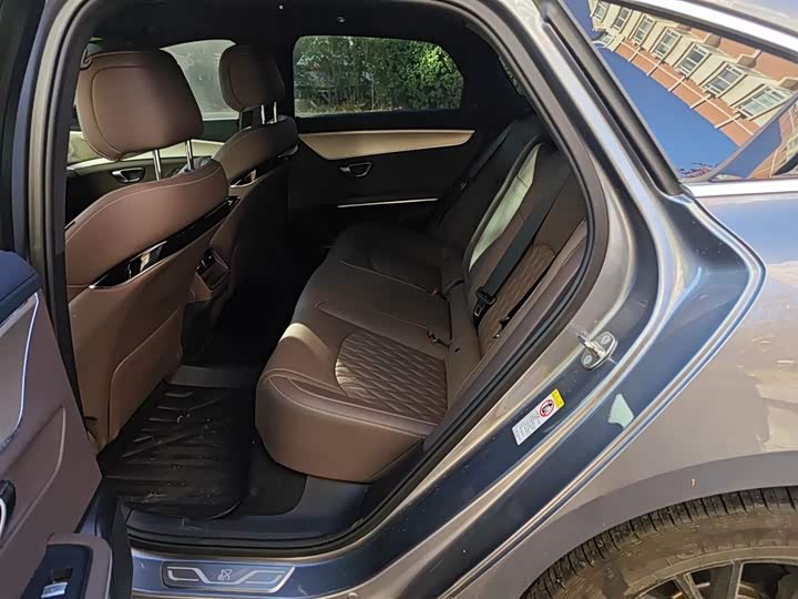 Фото 15 - BYD Han