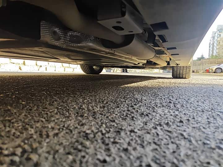 Фото 17 - BYD Han