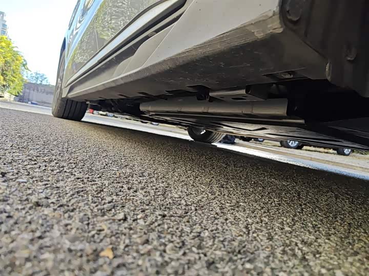 Фото 18 - BYD Han