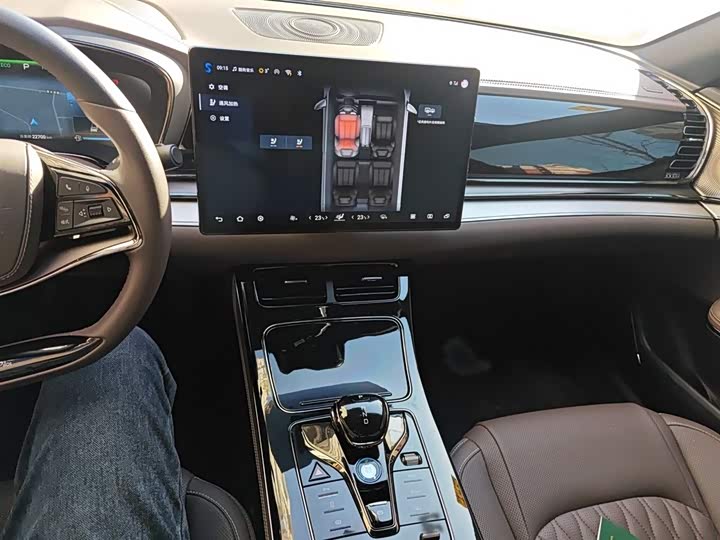 Фото 6 - BYD Han