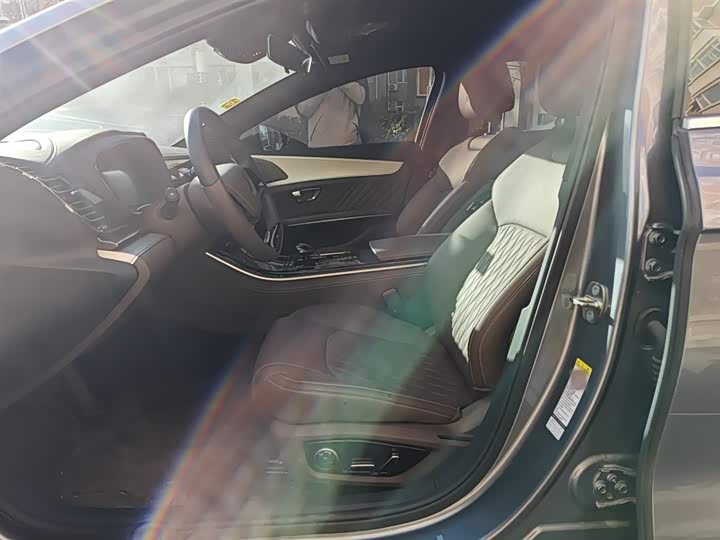 Фото 8 - BYD Han