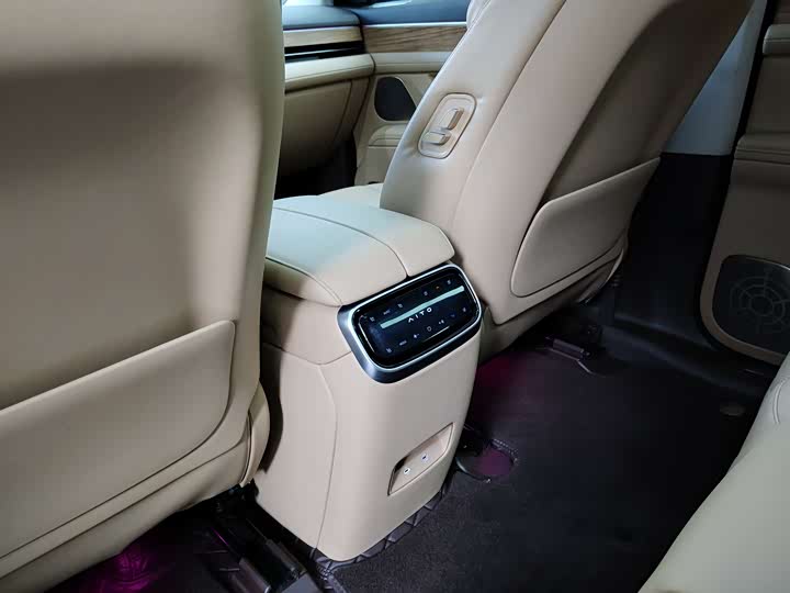 Фото 14 - Aito M7