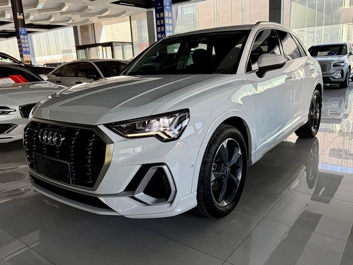 Фото 1 - Audi Q3