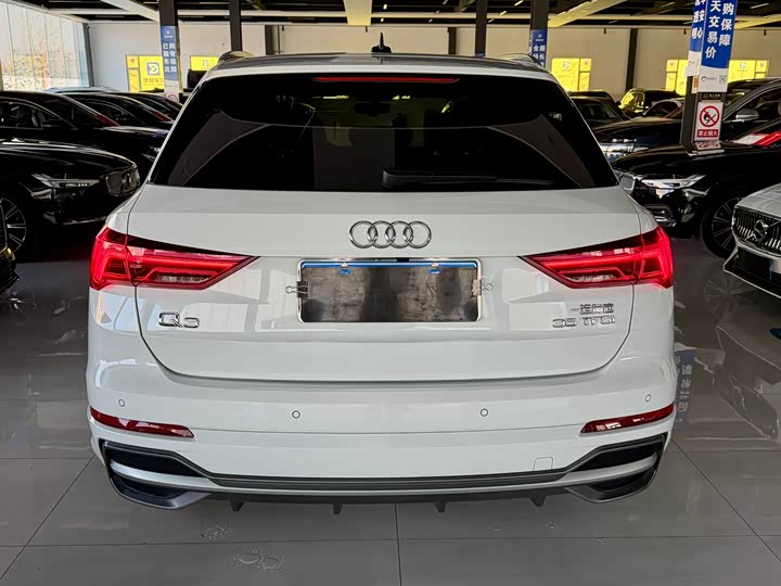 Фото 10 - Audi Q3