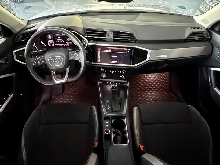 Фото 6 - Audi Q3