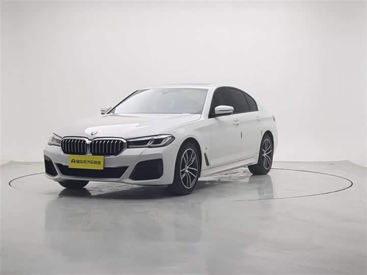 Фото 2 - BMW 5 Series