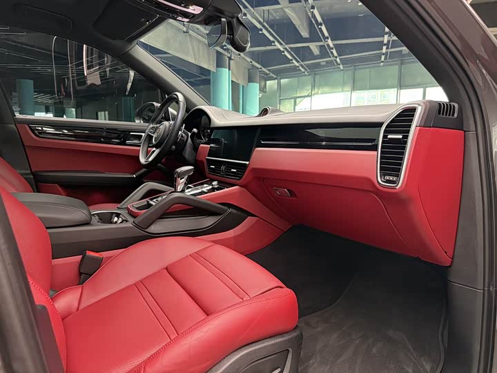 Фото 14 - Porsche Cayenne Hybrid