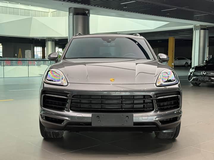 Фото 2 - Porsche Cayenne Hybrid