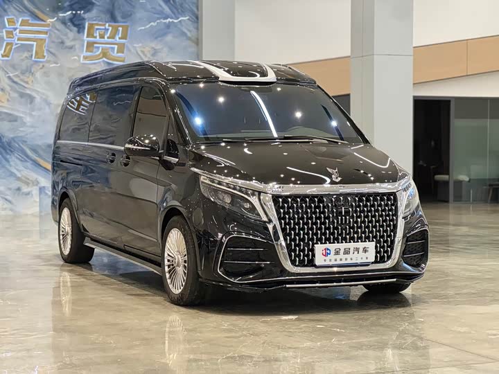 Фото 3 - Mercedes-Benz V-Class