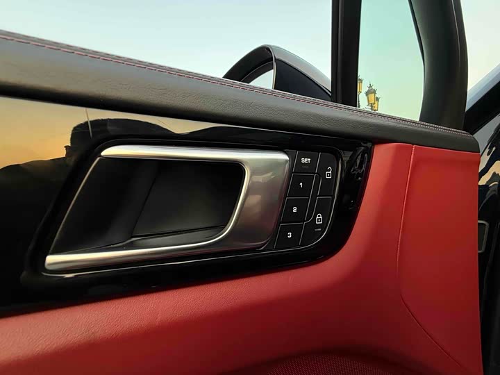 Фото 17 - Porsche Cayenne Hybrid