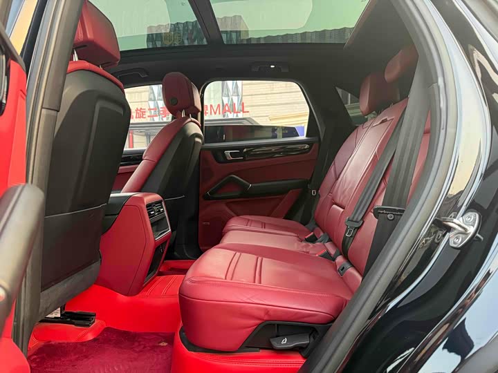 Фото 21 - Porsche Cayenne Hybrid