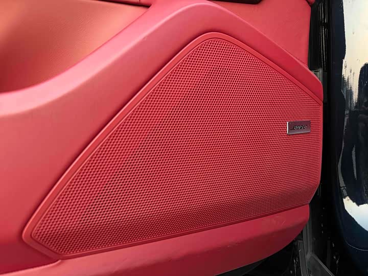 Фото 23 - Porsche Cayenne Hybrid