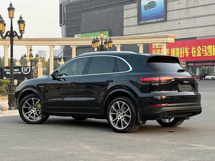 Фото 25 - Porsche Cayenne Hybrid