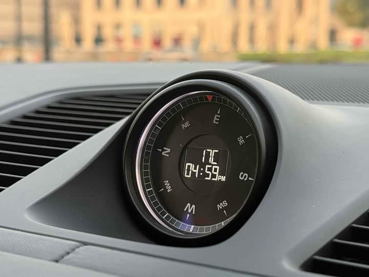 Фото 7 - Porsche Cayenne Hybrid