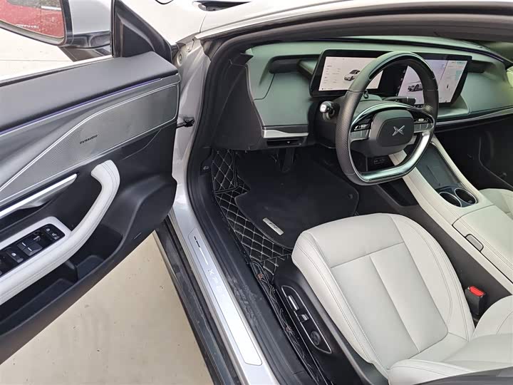 Фото 16 - XPeng P7