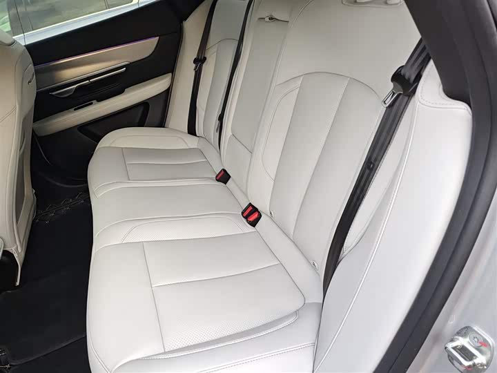 Фото 17 - XPeng P7