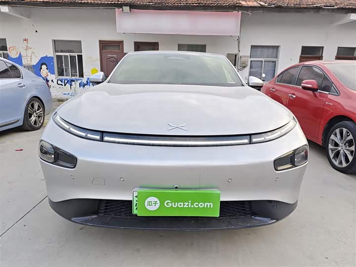 Фото 3 - XPeng P7