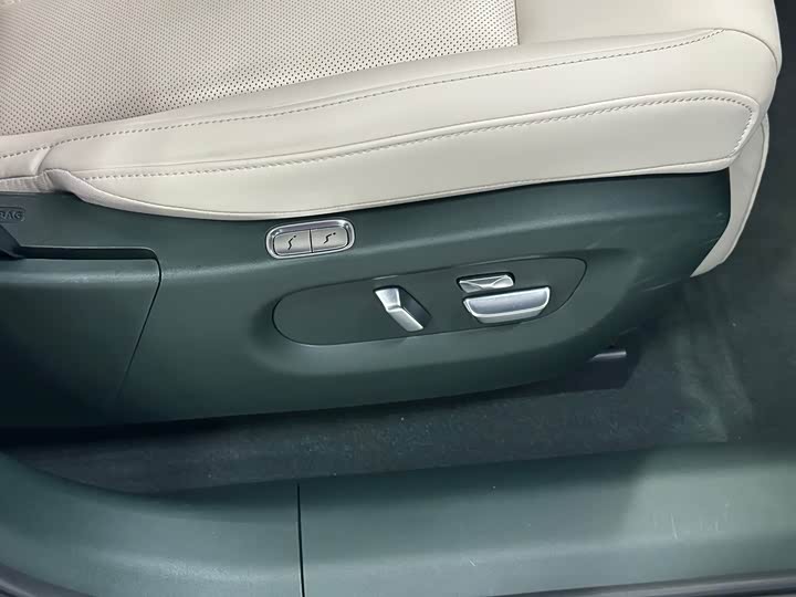 Фото 16 - Xiaomi YU7