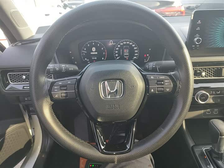 Фото 11 - Honda Civic