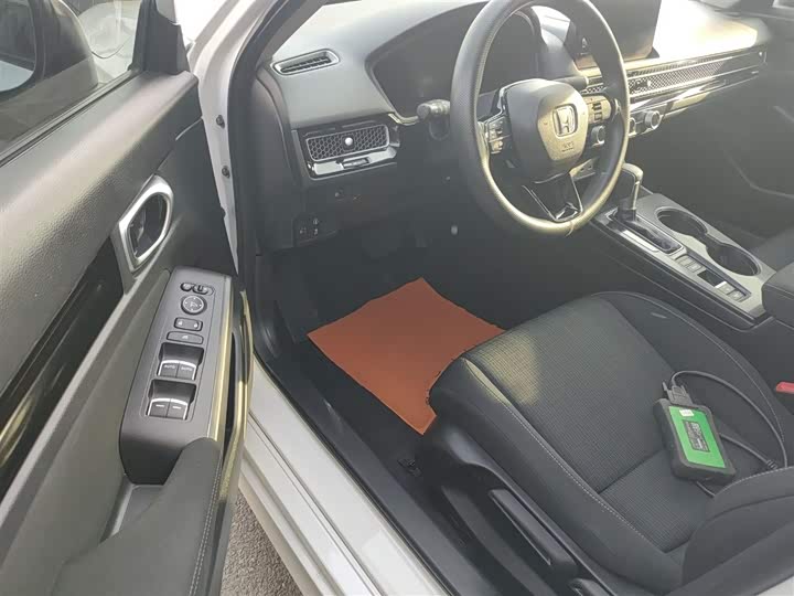 Фото 15 - Honda Civic