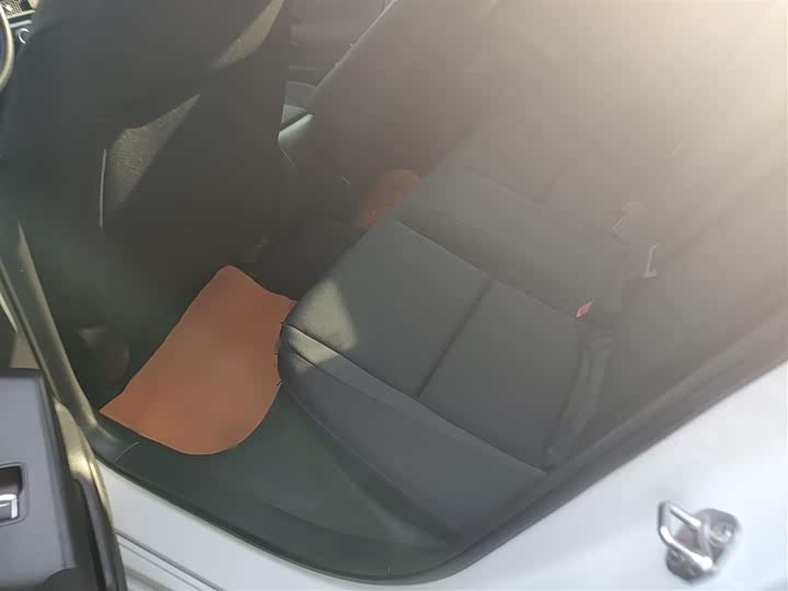 Фото 17 - Honda Civic