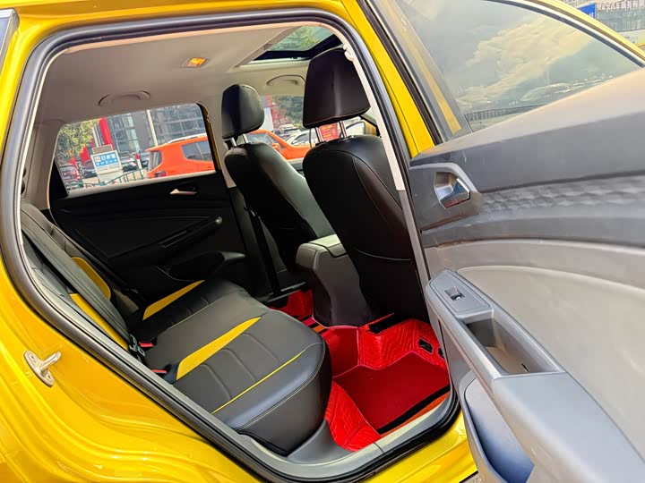 Фото 13 - Jetta VS5