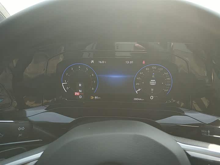 Фото 12 - Volkswagen Golf