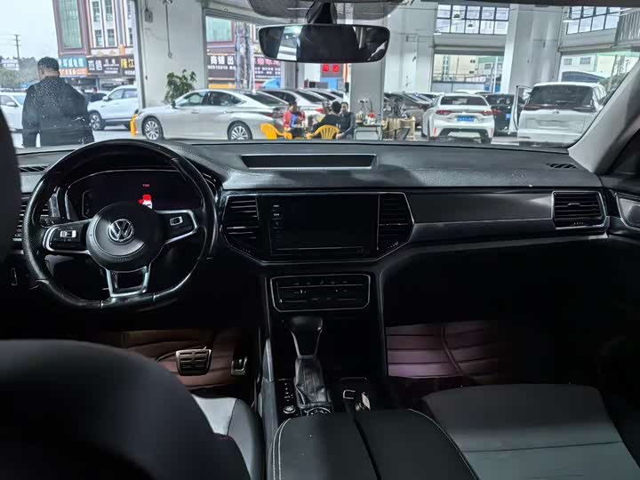 Фото 8 - Volkswagen Teramont X