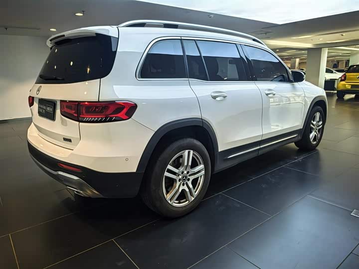 Фото 6 - Mercedes-Benz GLB-Class