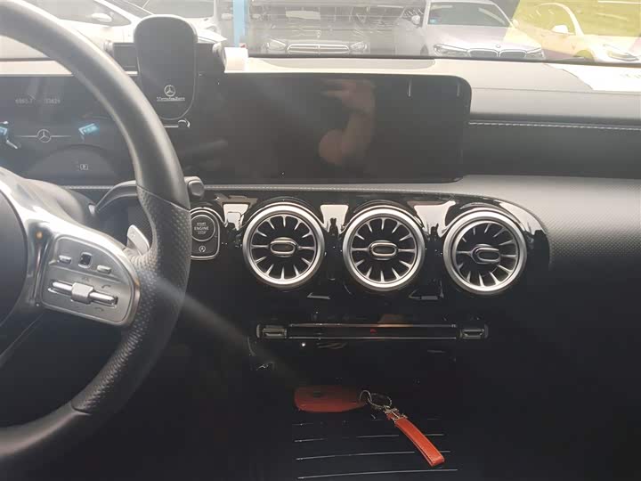 Фото 13 - Mercedes-Benz A-Class