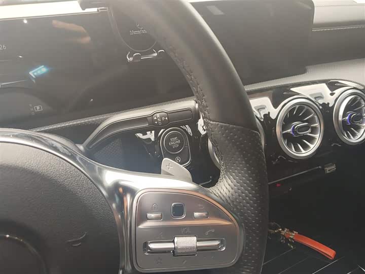 Фото 14 - Mercedes-Benz A-Class