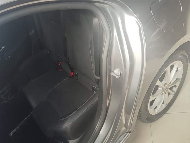 Фото 17 - Mercedes-Benz A-Class