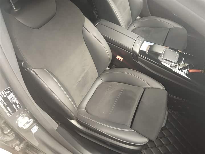 Фото 25 - Mercedes-Benz A-Class