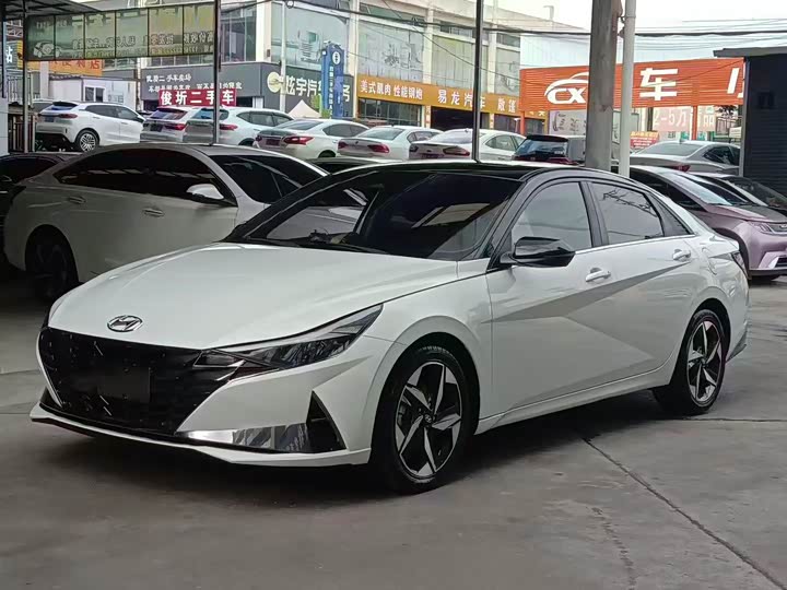 Фото 1 - Hyundai Elantra N line