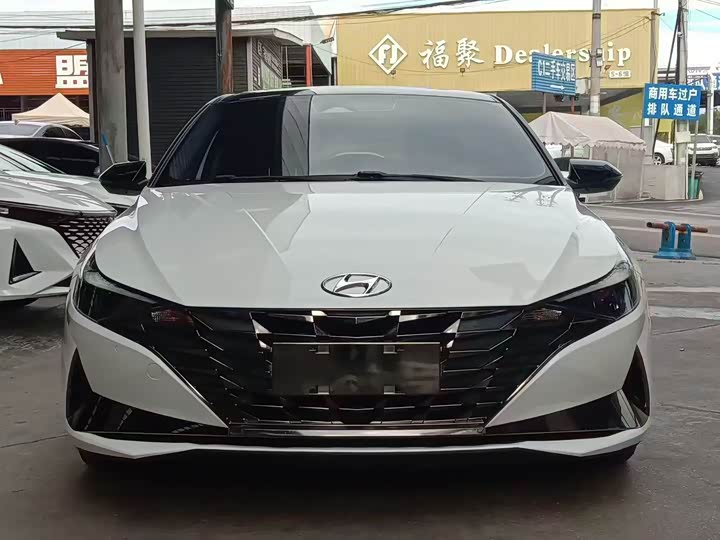 Фото 2 - Hyundai Elantra N line