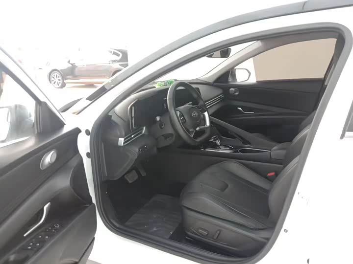 Фото 5 - Hyundai Elantra N line