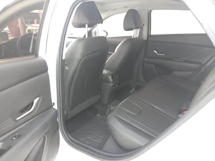 Фото 6 - Hyundai Elantra N line